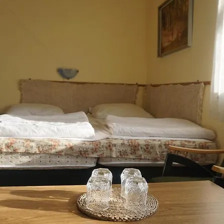 Zoeldello Apartmanhaz Σίοφοκ