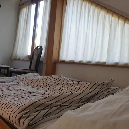 Zoeldello Apartmanhaz דירה