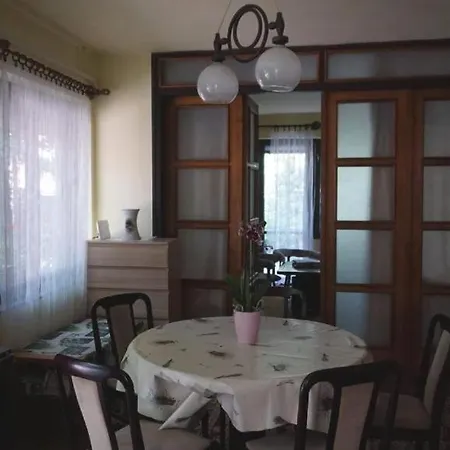 Zoeldello Apartmanhaz Siófok